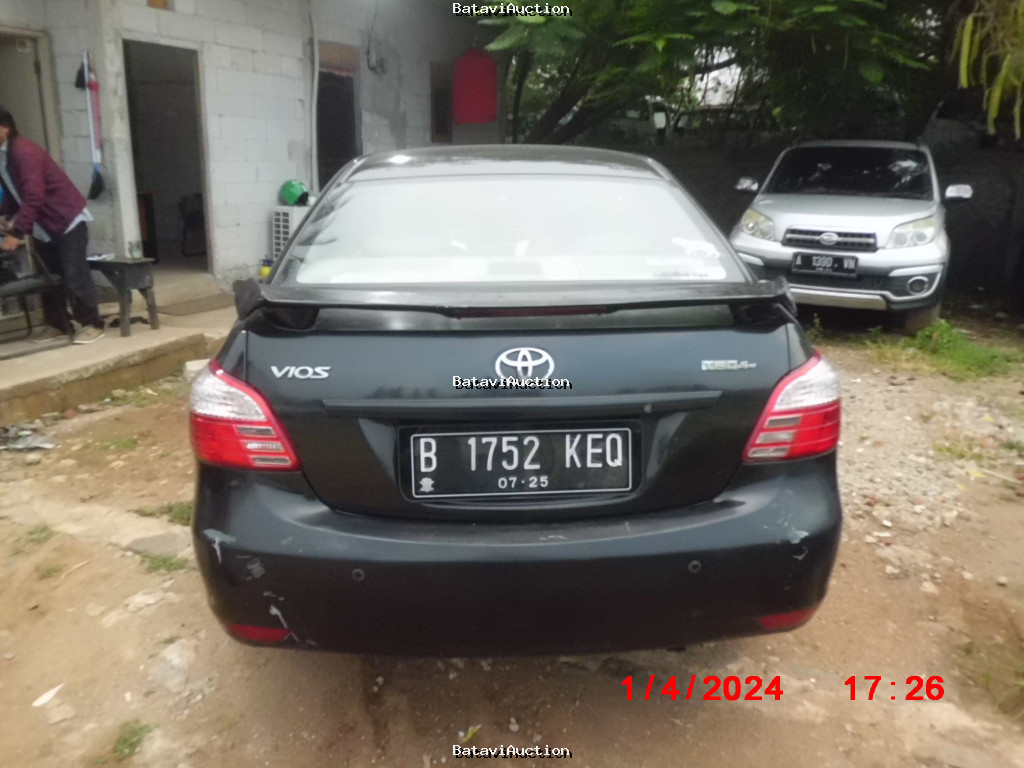 B 1587 PAD