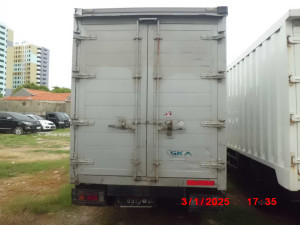 L 8915 AC