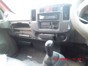 L 8915 AC
