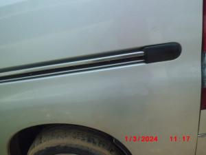F 1077 CU