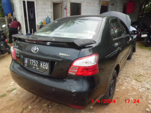 B 1587 PAD