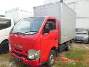 L 8915 AC
